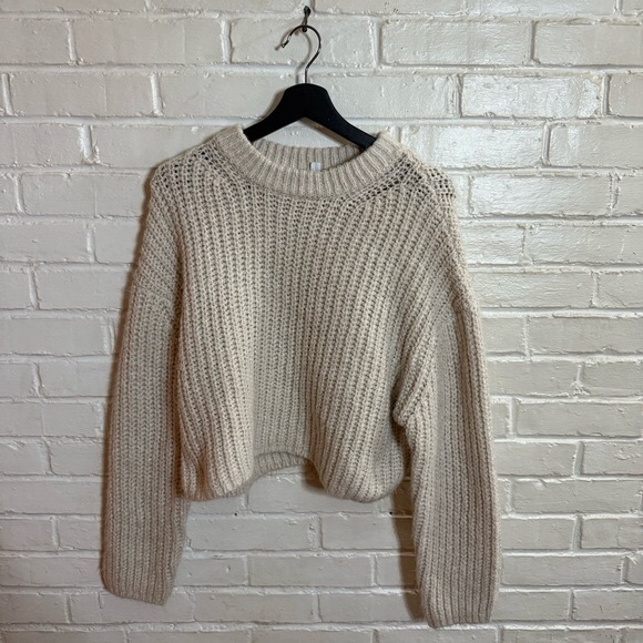 Cozy Cream Knit Sweater - Picture 2 of 2